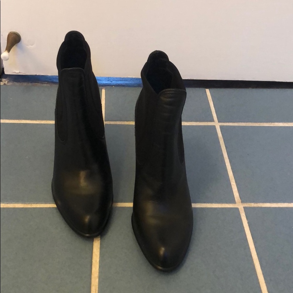 Stuart Weizman black boots